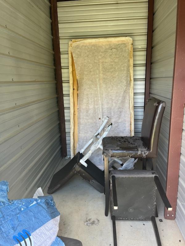 Storage Unit Auction in Milledgeville, GA at Eagle Self Storage Lake